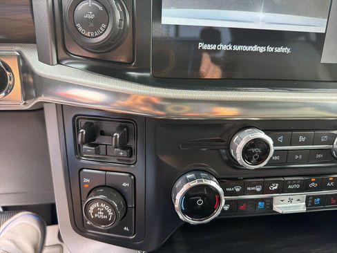 Used 2024 Ford F150 Lariat w/ Bed Utility Package AWD/4WD image 30
