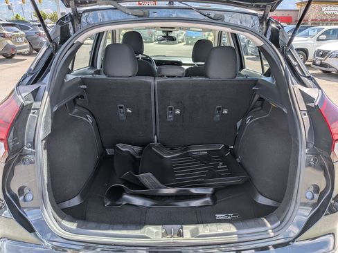 Used 2021 Nissan Kicks SV FWD image 28