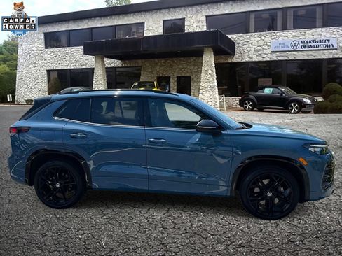 Used 2026 Volkswagen Tiguan SE R-Line AWD/4WD image 5