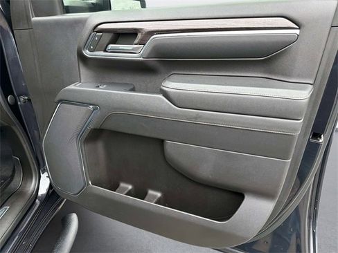 Used 2024 Chevrolet Silverado 2500 LTZ image 23