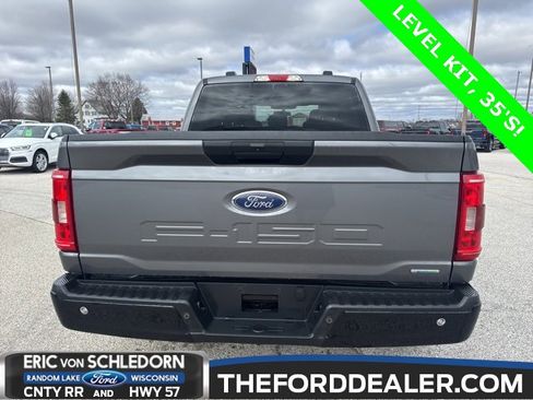 Used 2022 Ford F150 XLT image 4