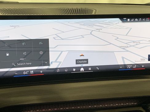 Used 2025 BMW 330i xDrive 330i xDrive w/ Premium Package image 20