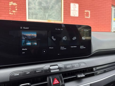 Used 2025 Kia K4 FWD image 19