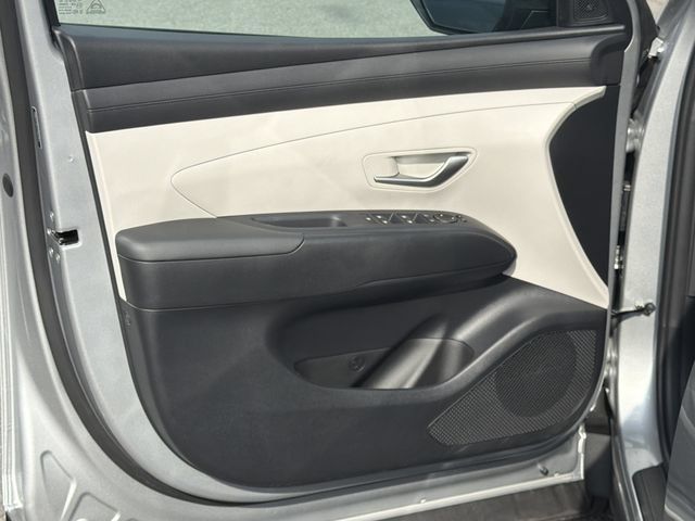 Certified 2026 Hyundai Tucson SE FWD image 12