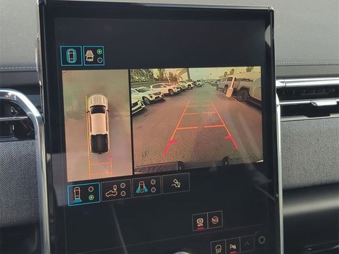 Used 2026 GMC Sierra EV Elevation image 14