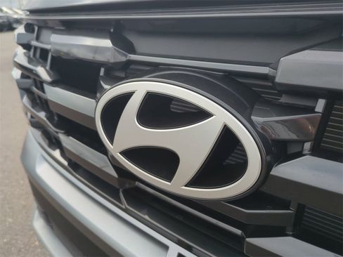 New 2026 Hyundai Tucson SE image 13