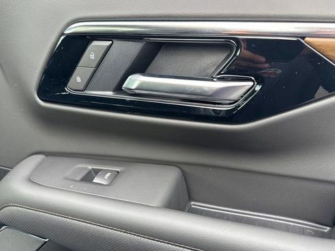 New 2026 Chevrolet Tahoe High Country image 18