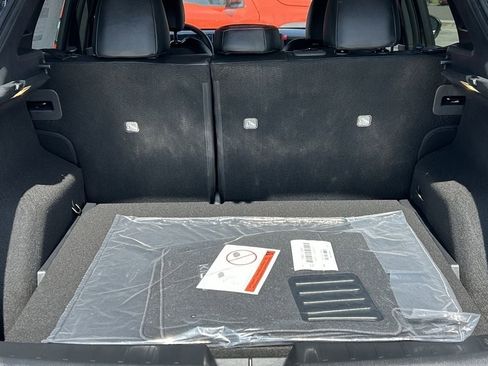 New 2026 Nissan Kicks SR image 15