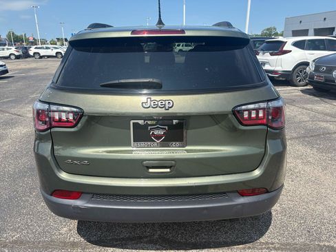 Used 2021 Jeep Compass Latitude AWD/4WD image 5