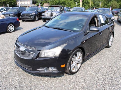 Used 2013 Chevrolet Cruze LTZ w/ Enhanced Safety Package FWD image 2