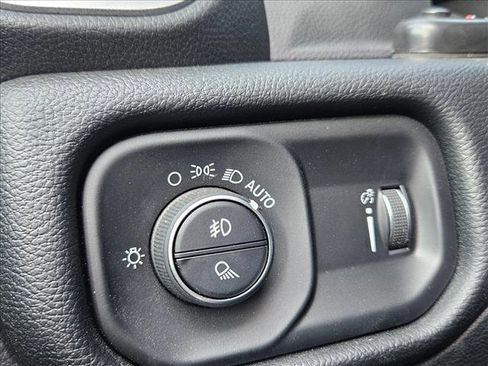 Used 2020 RAM 1500 Big Horn image 15