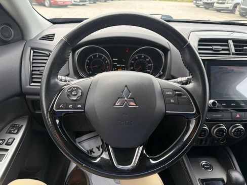 Used 2021 Mitsubishi Outlander Sport SE AWD/4WD image 16