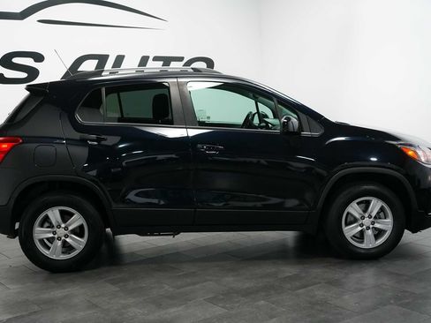 Used 2022 Chevrolet Trax LT w/ Driver Confidence Package AWD/4WD image 8