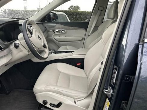 Used 2023 Volvo XC90 B5 Plus image 5