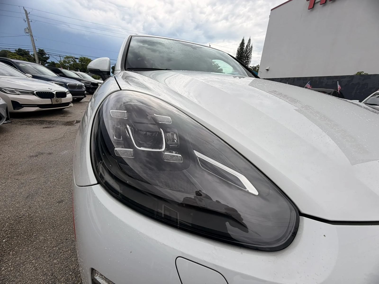 Used 2017 Porsche Cayenne S Platinum w/ Premium Package Plus (Pjy) AWD/4WD image 9