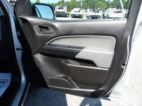 Used 2020 Chevrolet Colorado W/T RWD image 31