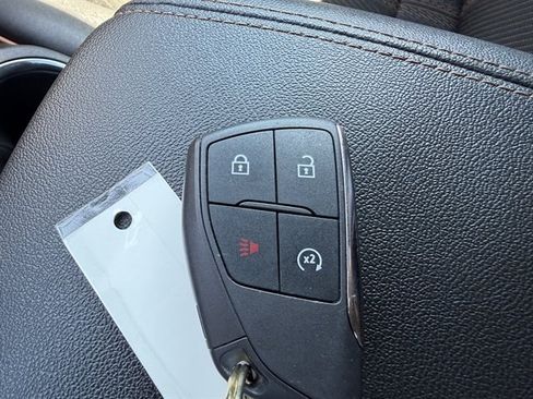 Used 2024 GMC Canyon AT4 w/ Canyon Safety Plus Package AWD/4WD image 41