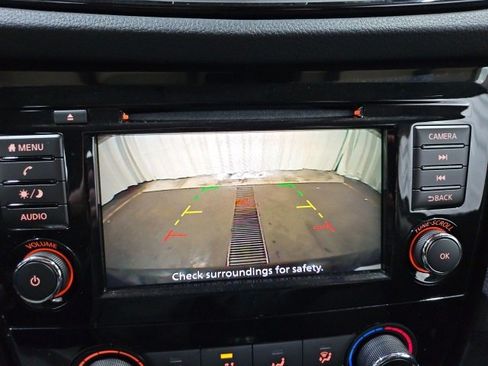 Used 2020 Nissan Rogue S w/ Special Edition Package image 19