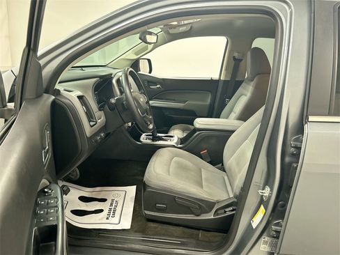 Used 2018 Chevrolet Colorado LT image 9