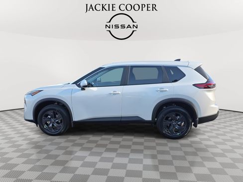New 2026 Nissan Rogue SV w/ Cold Weather Package FWD image 8