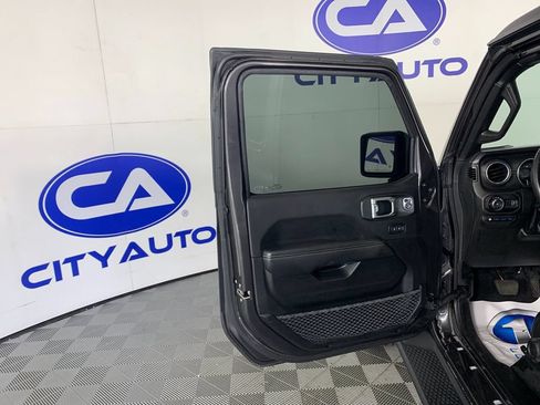 Used 2023 Jeep Wrangler Unlimited Sahara w/ Cold Weather Group AWD/4WD image 13