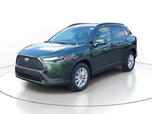 Used 2023 Toyota Corolla Cross LE AWD/4WD image 2