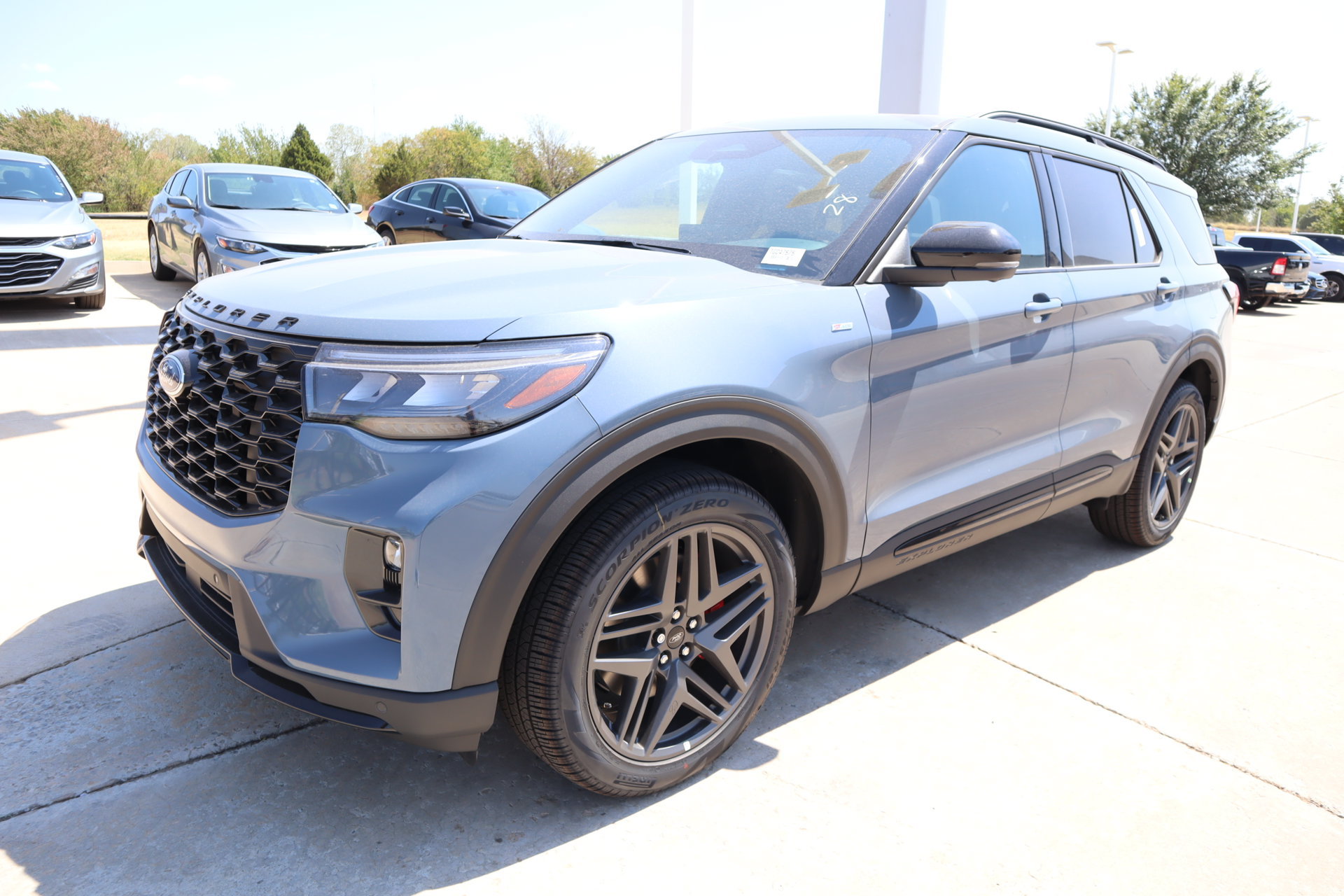 New 2026 Ford Explorer ST-Line w/ ST-Line Street Pack AWD/4WD image 12
