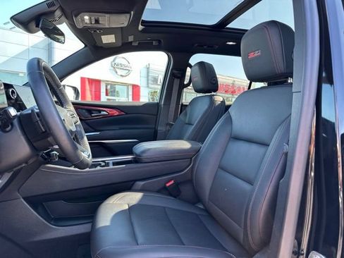 Used 2024 Chevrolet Traverse Z71 AWD/4WD image 13