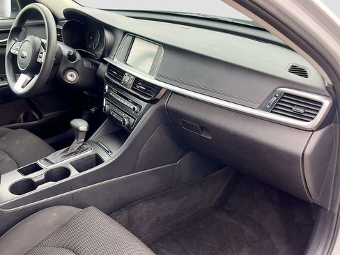 Used 2020 Kia Optima LX FWD image 28