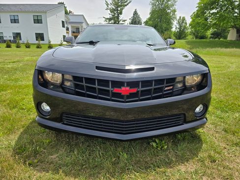 Used 2011 Chevrolet Camaro SS RWD image 2