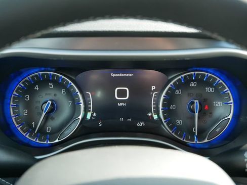 New 2026 Chrysler Pacifica Select image 22