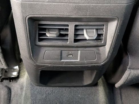 Used 2023 Chevrolet Colorado LT w/ LT Convenience Package image 12