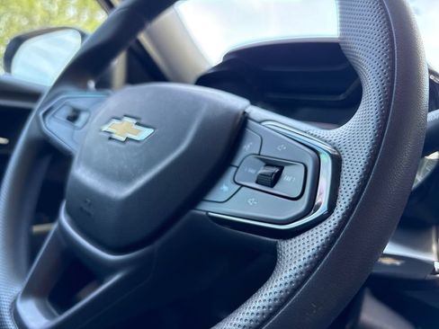 Used 2026 Chevrolet Trax LS FWD image 23