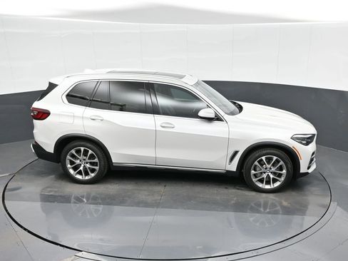 Used 2023 BMW X5 xDrive40i w/ Premium Package image 31