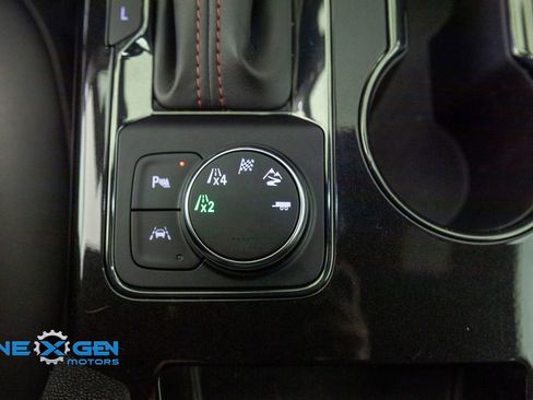 Used 2022 Chevrolet Blazer RS AWD/4WD image 25