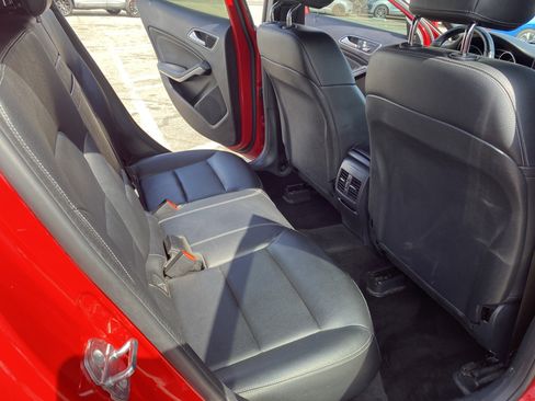 Used 2020 Mercedes-Benz GLA 250 image 16