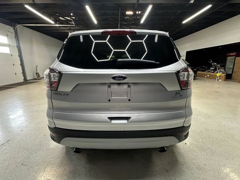 Used 2018 Ford Escape SE AWD/4WD image 10