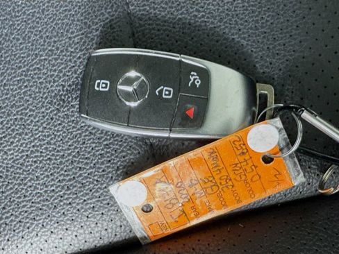 Used 2020 Mercedes-Benz GLE 350 4MATIC image 39