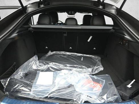 New 2026 Mercedes-Benz GLE 53 AMG 4MATIC Coupe image 24