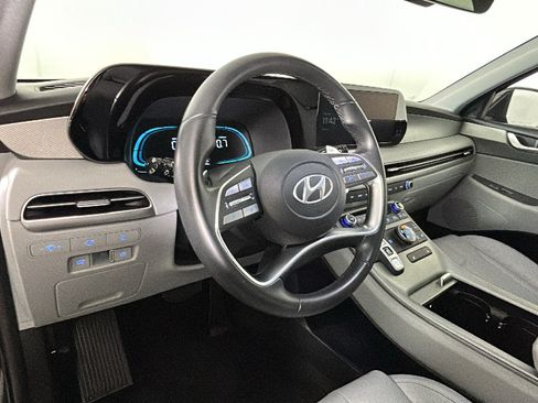 Used 2025 Hyundai Palisade SEL AWD/4WD image 13