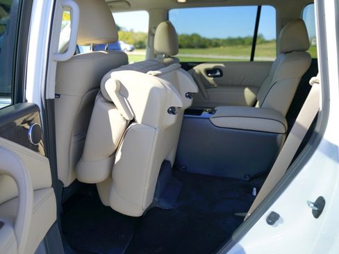 Used 2024 Nissan Armada Platinum w/ Captain's Chairs Package image 34