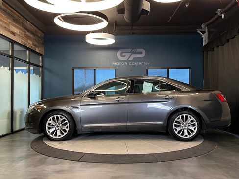 Used 2018 Ford Taurus Limited image 6