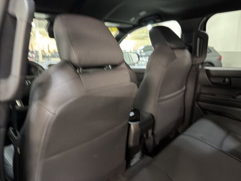 Used 2024 Toyota Tacoma SR5 AWD/4WD image 29
