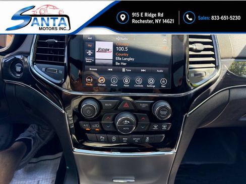 Used 2020 Jeep Grand Cherokee Overland AWD/4WD image 8