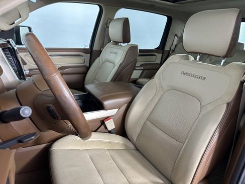 Used 2019 RAM 1500 Laramie image 13