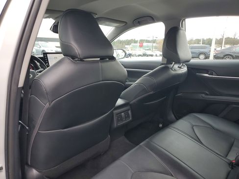 Used 2024 Toyota Camry XSE image 9