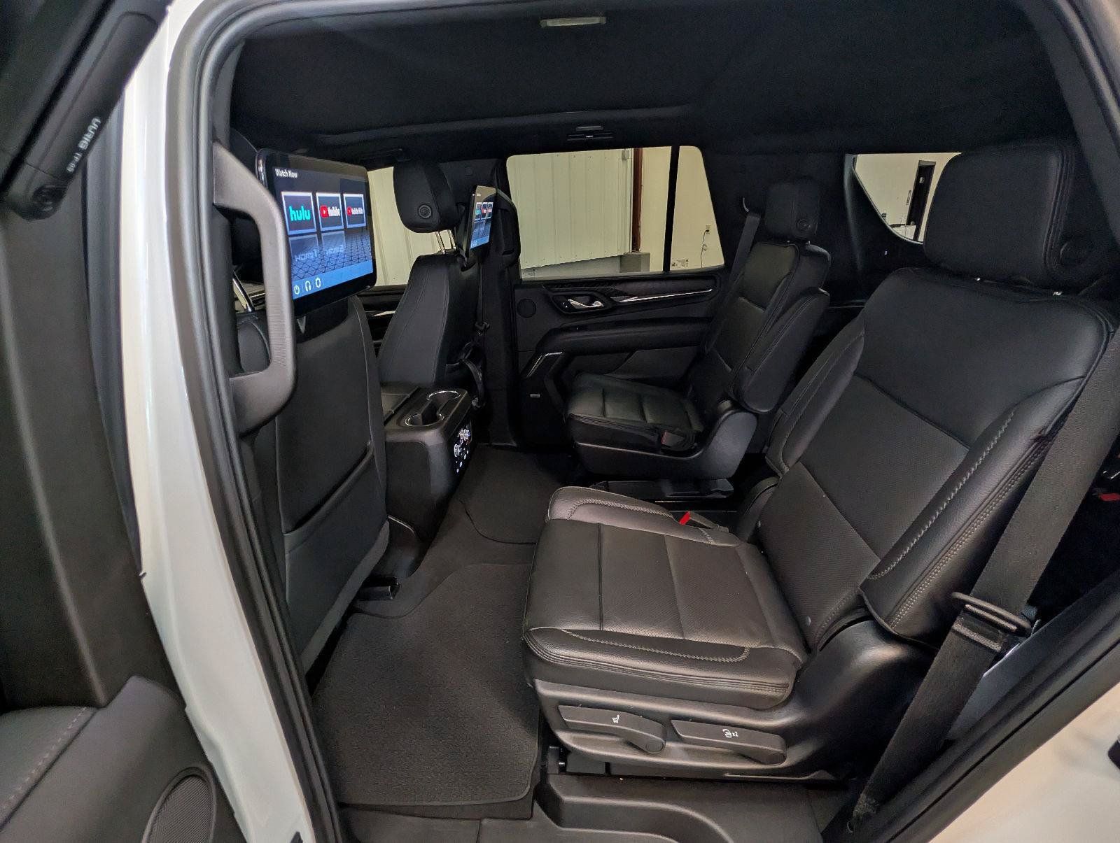 Used 2023 GMC Yukon Denali w/ Advanced Technology Package AWD/4WD image 43