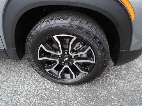 Certified 2023 Chevrolet TrailBlazer ACTIV w/ Convenience Package AWD/4WD image 34