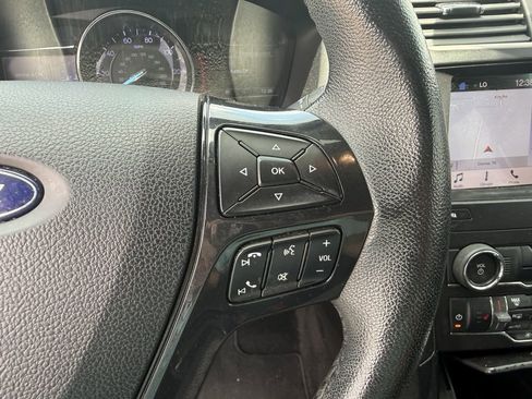 Used 2019 Ford Explorer XLT w/ Equipment Group 202A FWD image 15