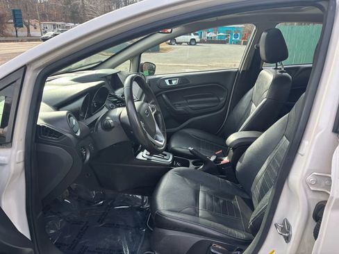 Used 2016 Ford Fiesta Titanium image 24
